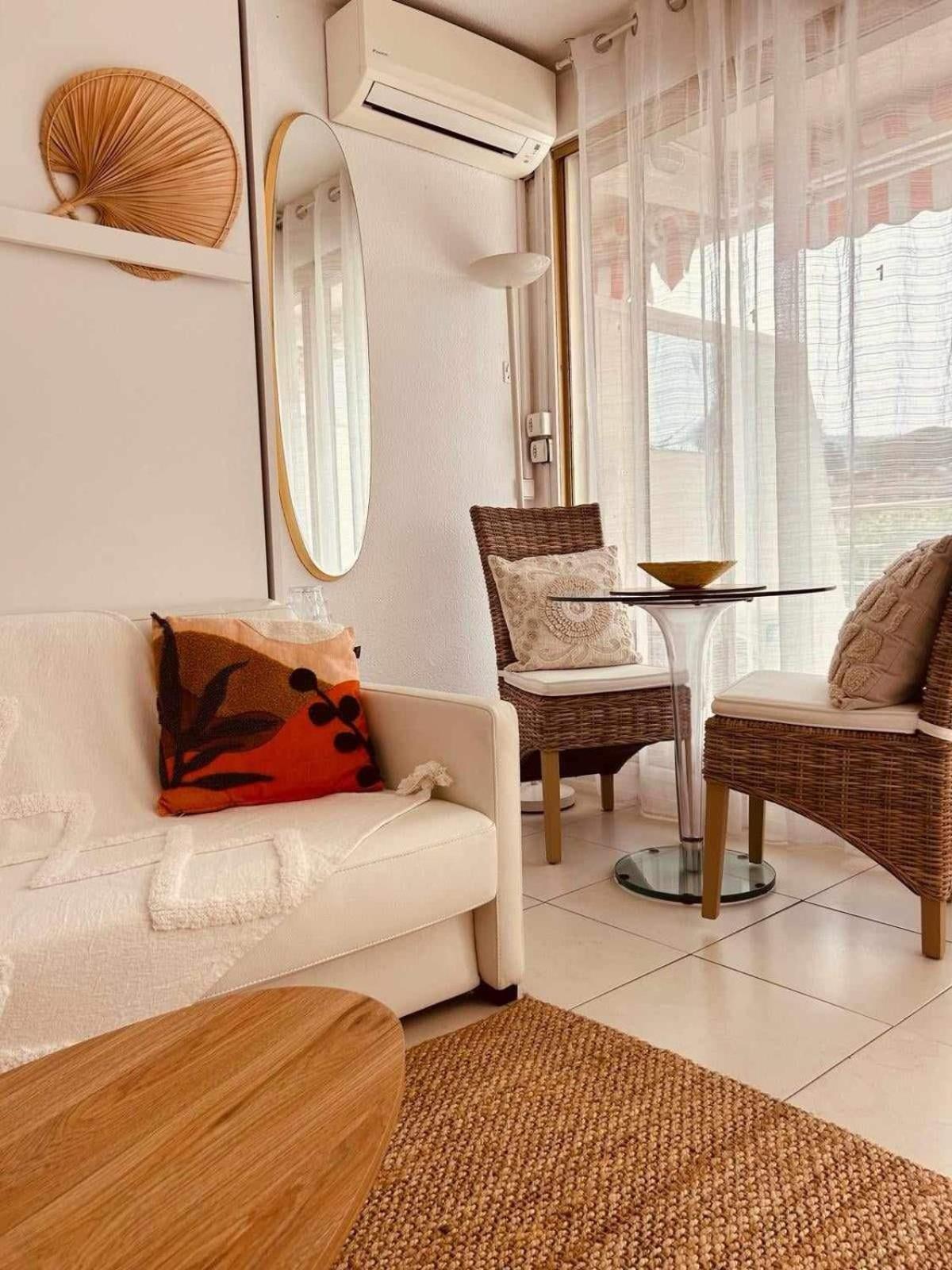 Eden Apartment แซ็ง-ทรอเป ภายนอก รูปภาพ